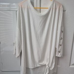 Elegant White Textured Women's Top